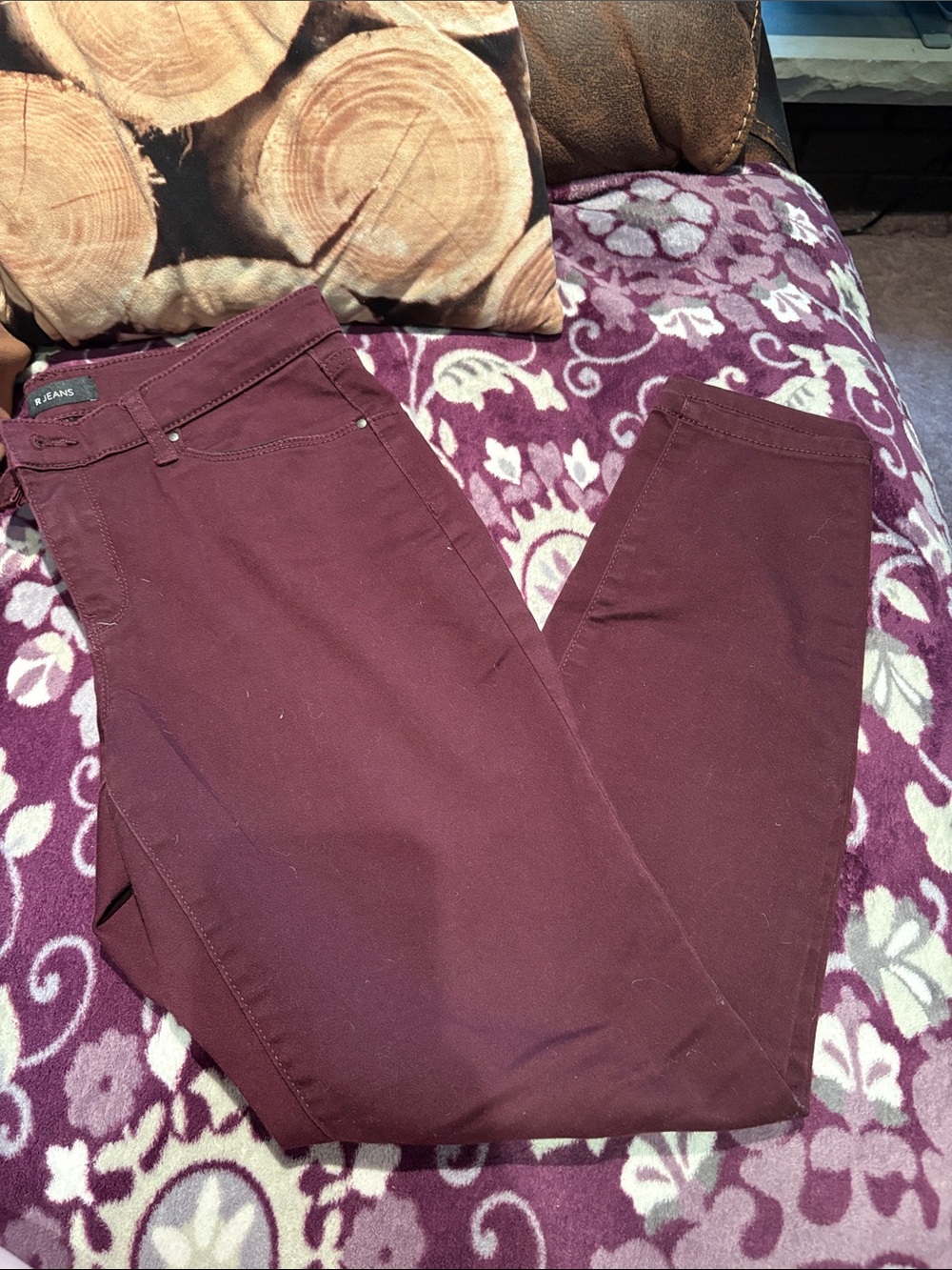 Skinny High-Rise Jeans in Burgundy - Womens